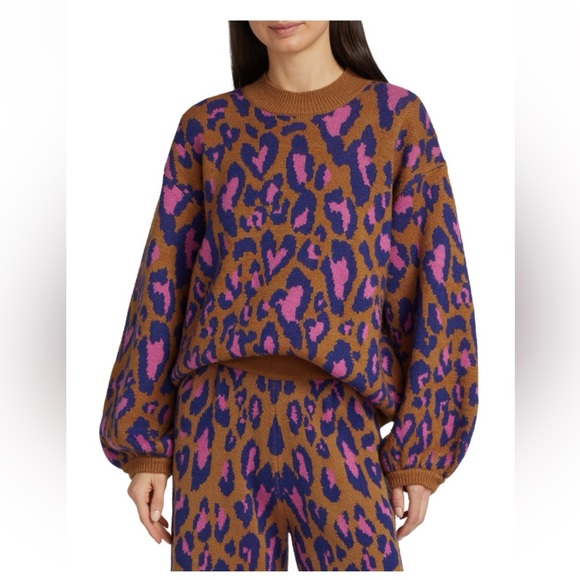 FARM Rio Sweaters - Farm Rio Leopard Pop caramel sweater size medium nwt